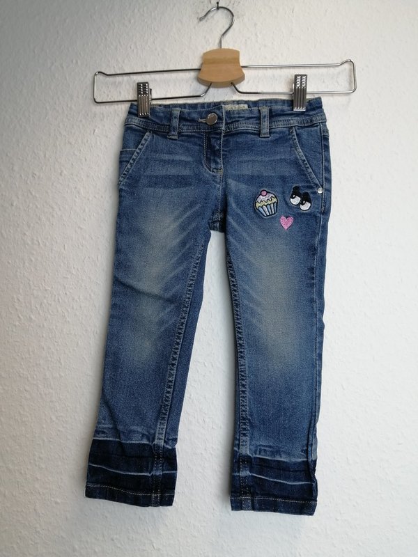 Jeans mit Applikationen Kinder Größe 98